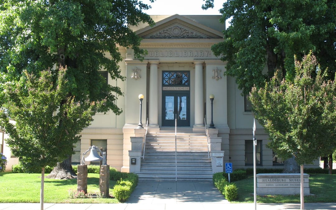 Healdsburg Town Plaza Gazebo & Vineyards - family day trip 1h 58m from Dublin, CA