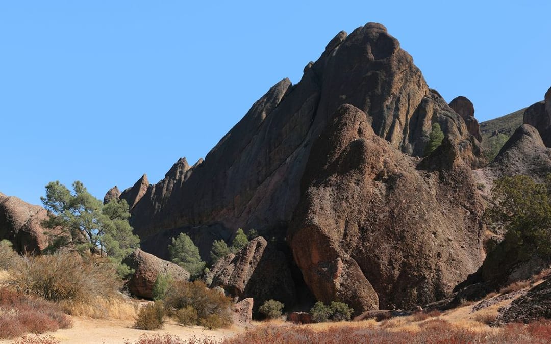 Pinnacles Volcanic Rock Formations & Caves - family day trip 2h 23m from Dublin, CA