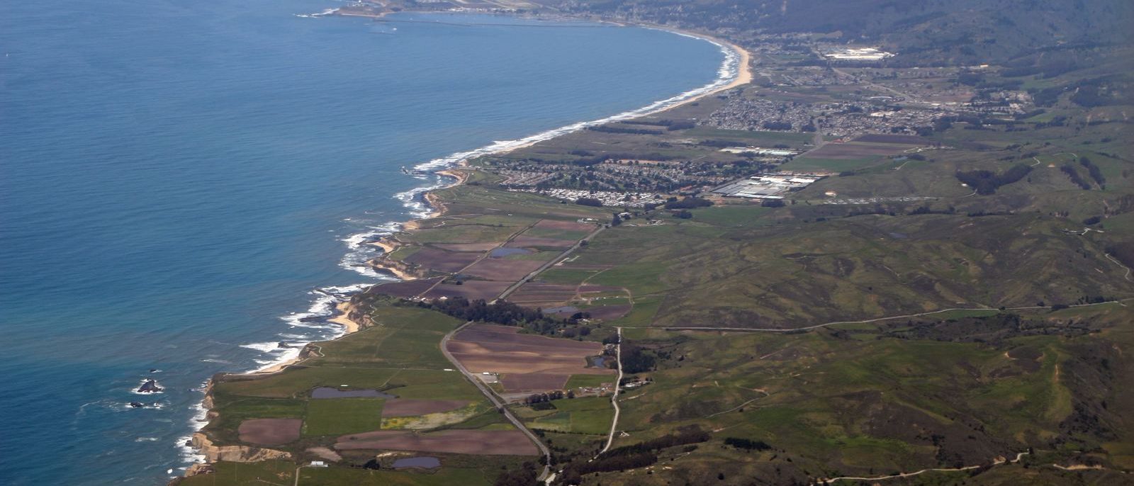 Half Moon Bay Coastal Bluffs & Harbor - a 56 min family road trip from Dublin, CA