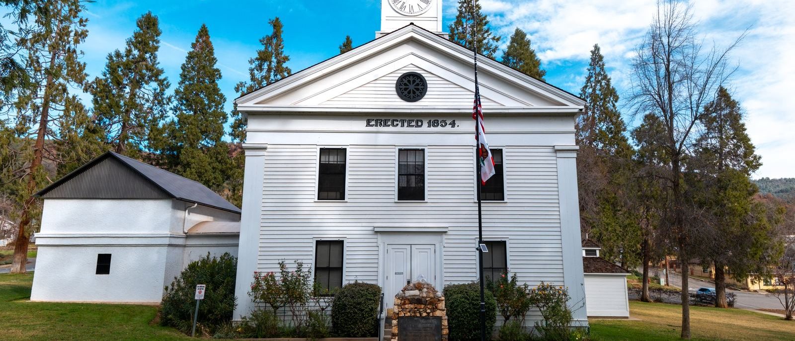 Historic Mariposa Courthouse & Foothills - a 2h 47m family road trip from Dublin, CA